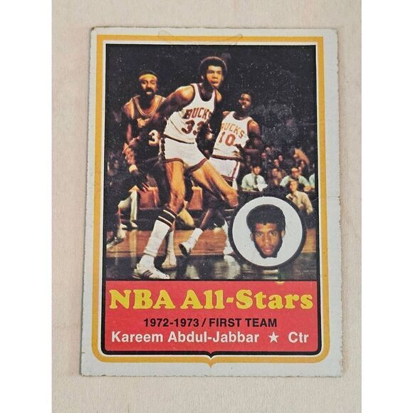 1973-74 Topps  KAREEM  ABDUL-JABBAR  Basketball Card  #50 (Hall Of Fame Legend) - Picture 1 of 2